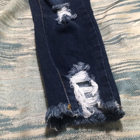 Fashion Nova Distroyed Jeans - Picture 6 of 8